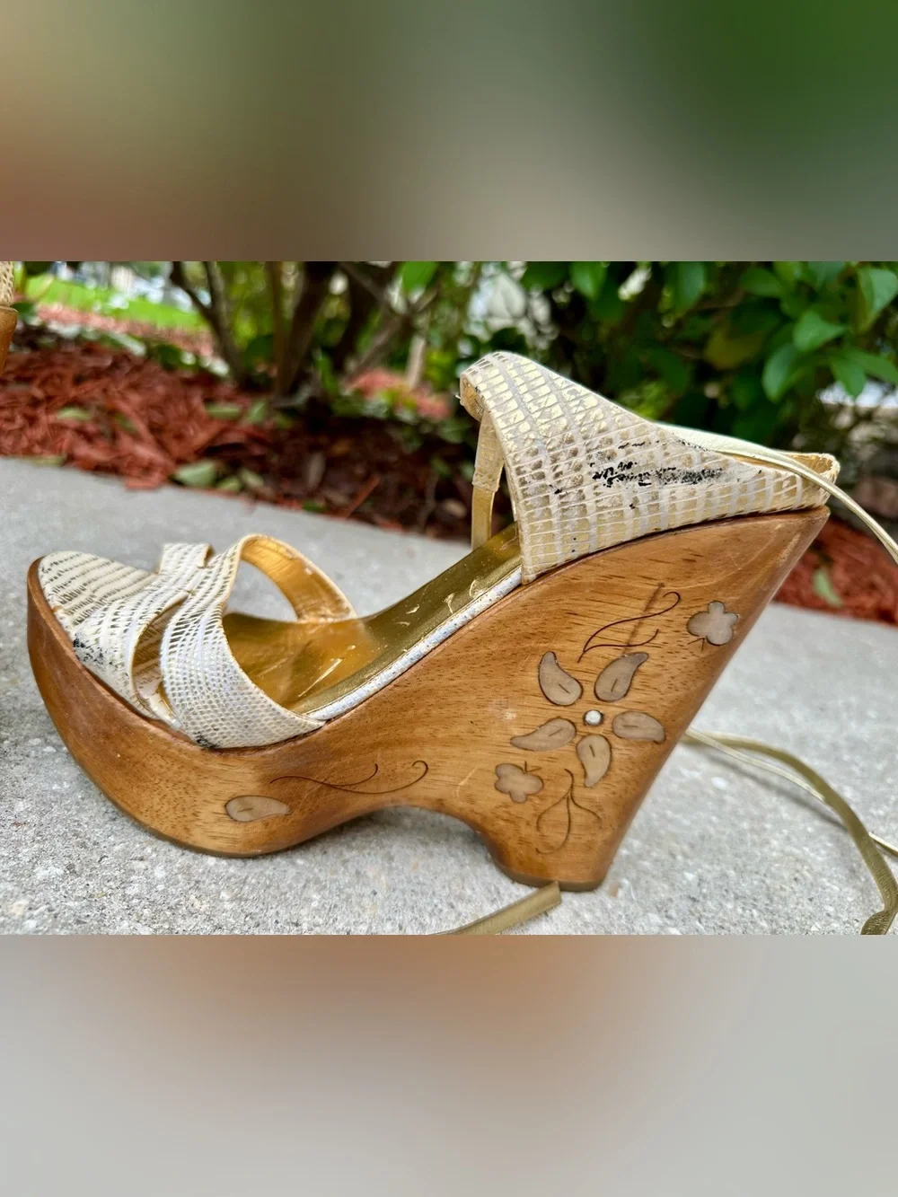 Vintage Report Signature Wood Wedge Sandals Size 10 Strappy Lace-Up Boho Y2K